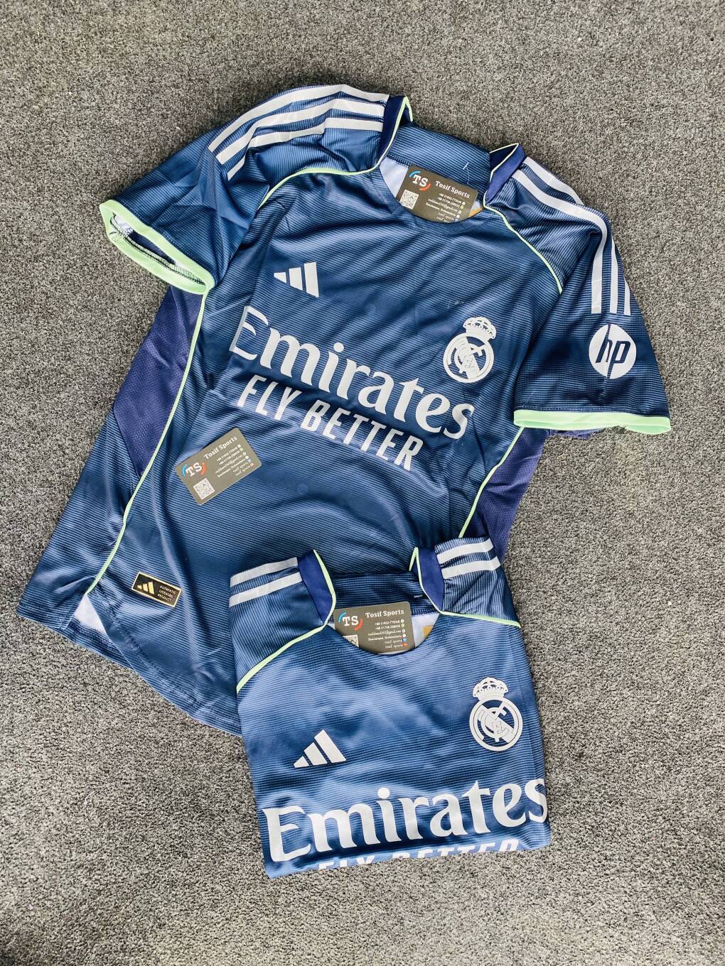 Real Madrid Away kit 25,26