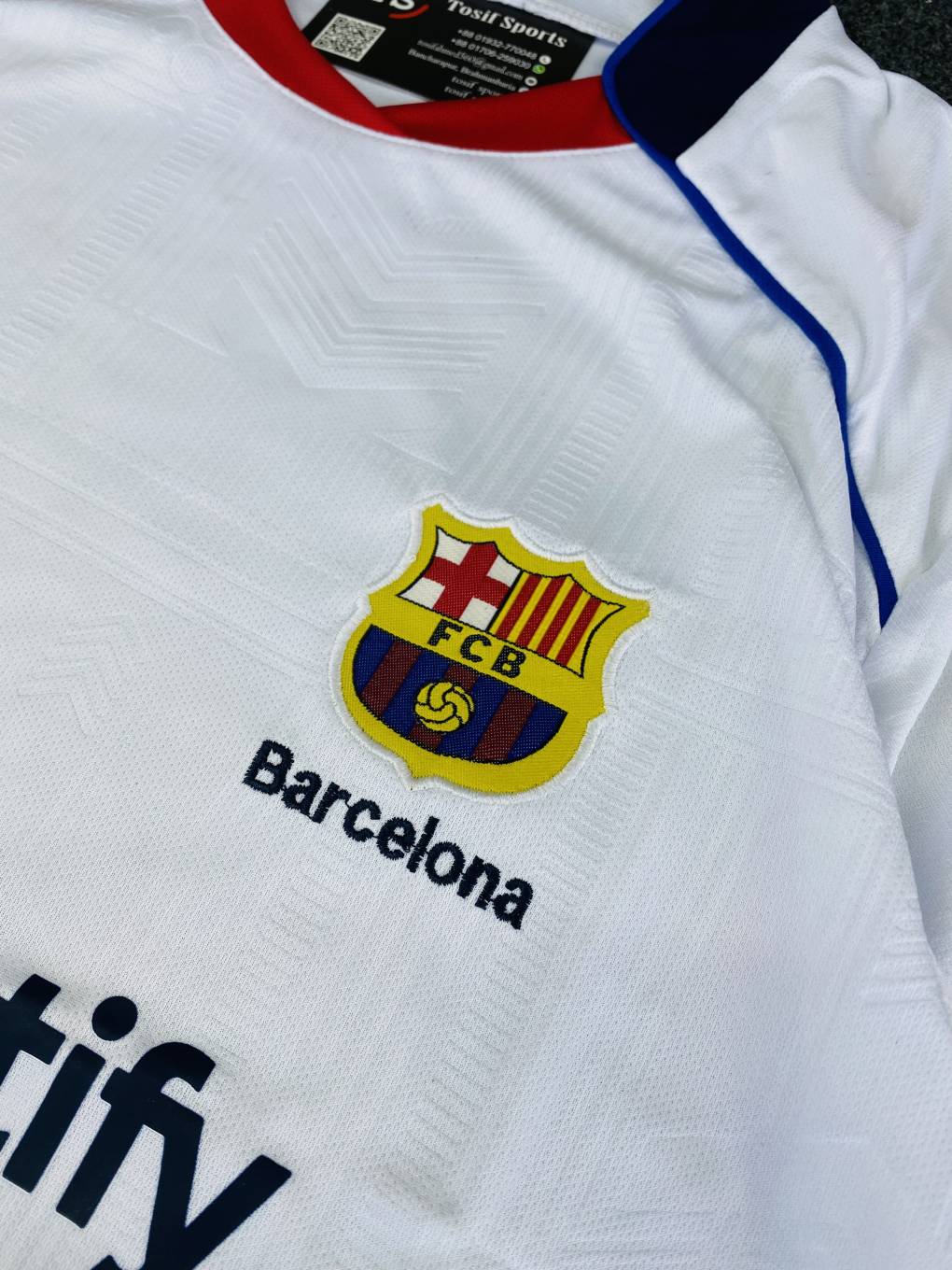 Barcelona White [Haf Sleeve]