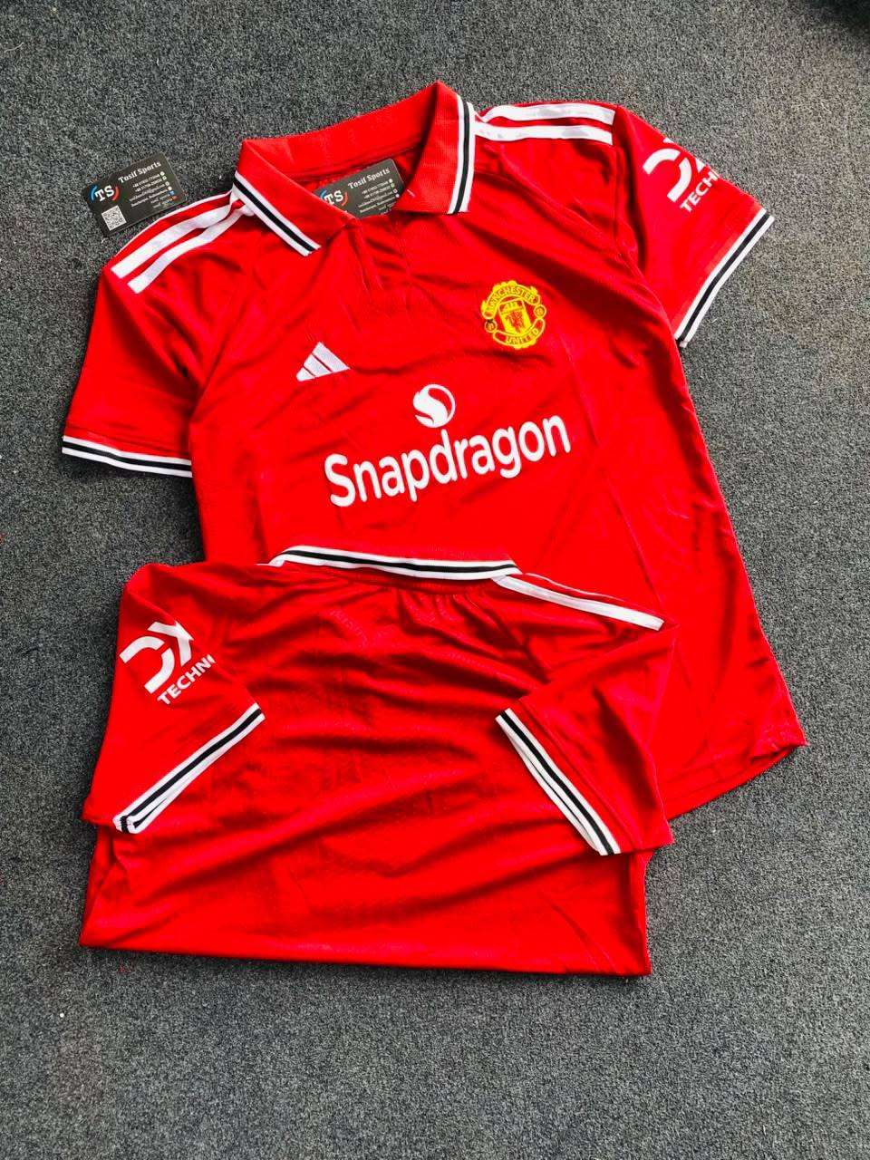 Manchester United 2026-27 home Kit [Haf Slevee]