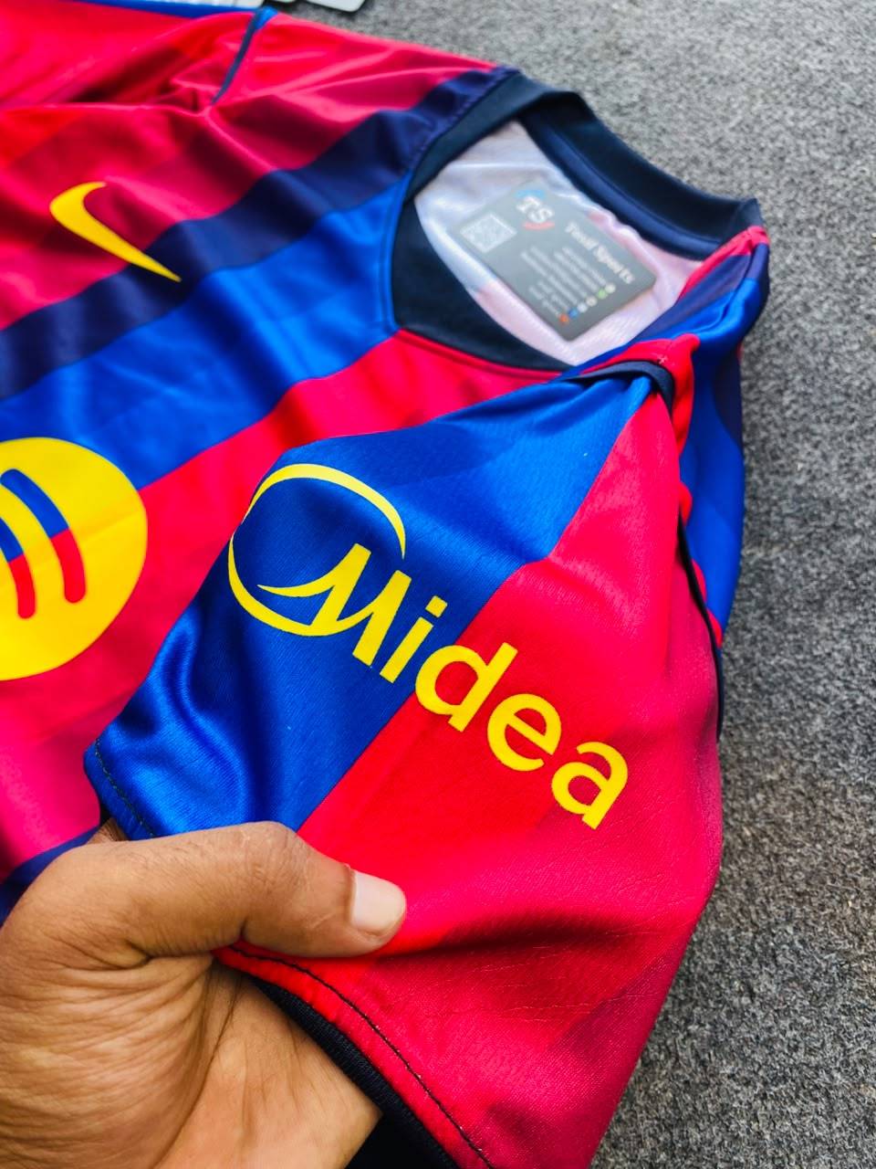 Barcelona 26,27 Home Kit [Replica Version]