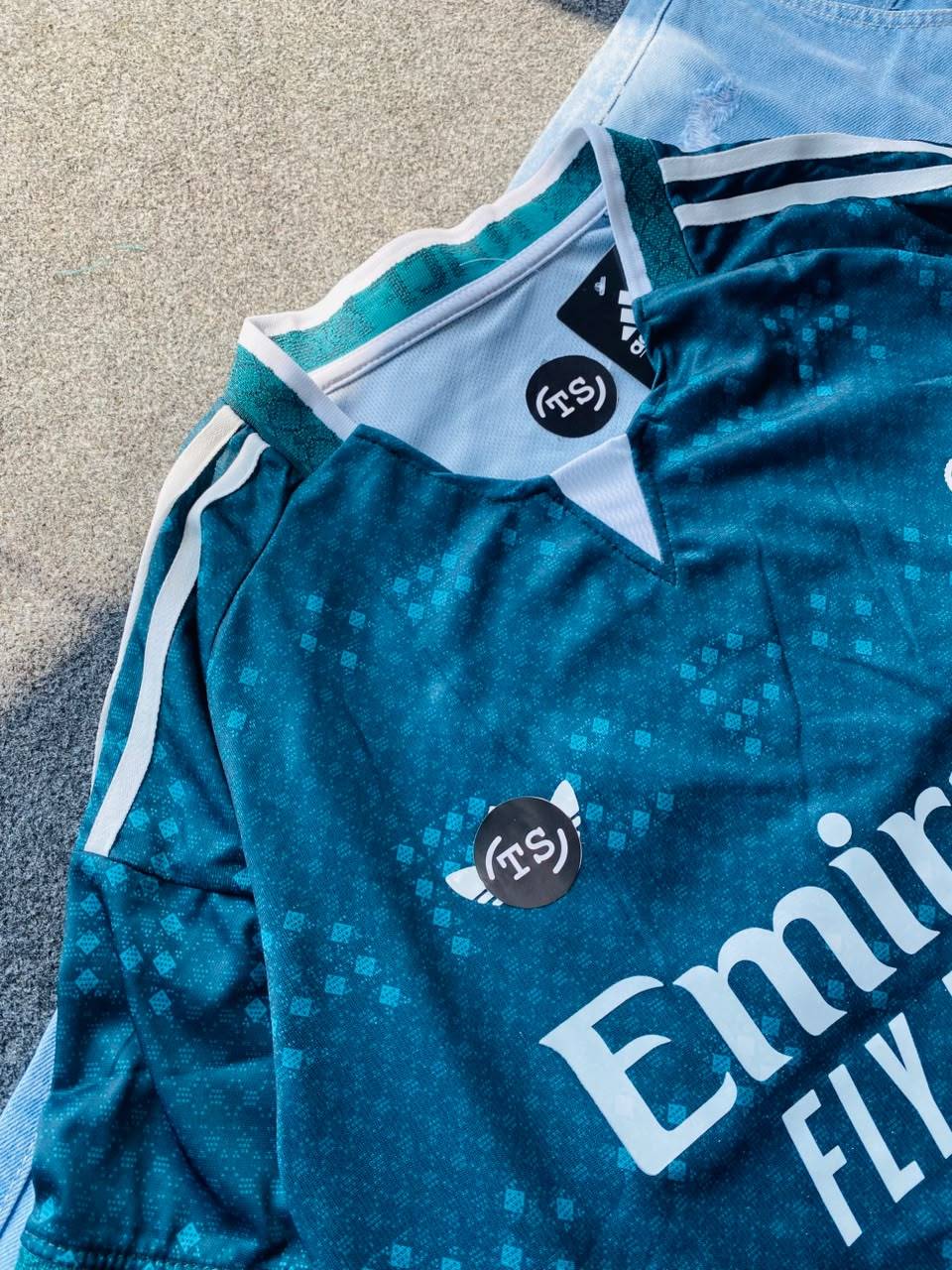 Real Madrid 26-27 Away Kit [Replica Combo]