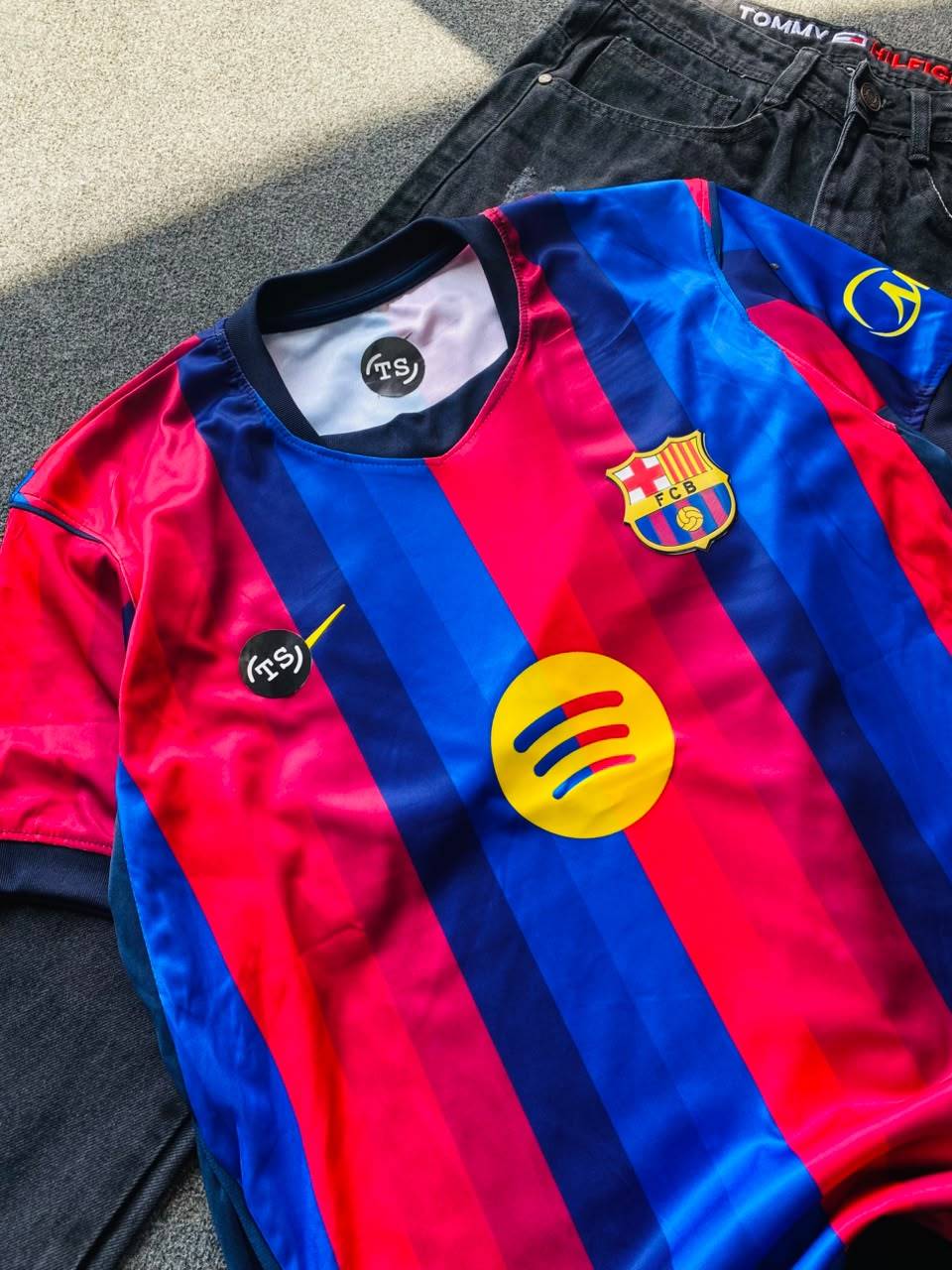 Barcelona 26,27 Home Kit [Replica Combo]