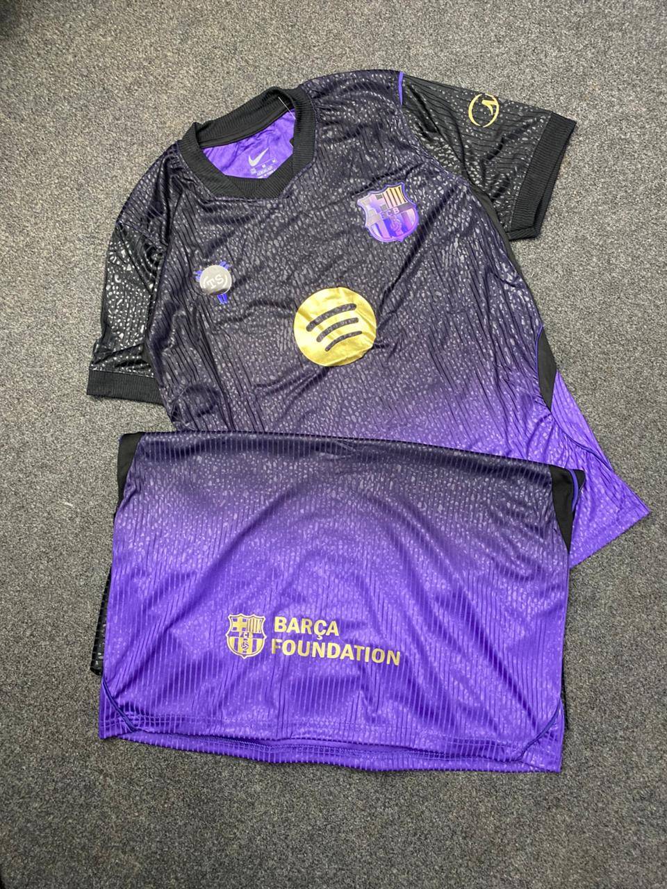 Barcelona 26-27 Away Kit [Replica Version]
