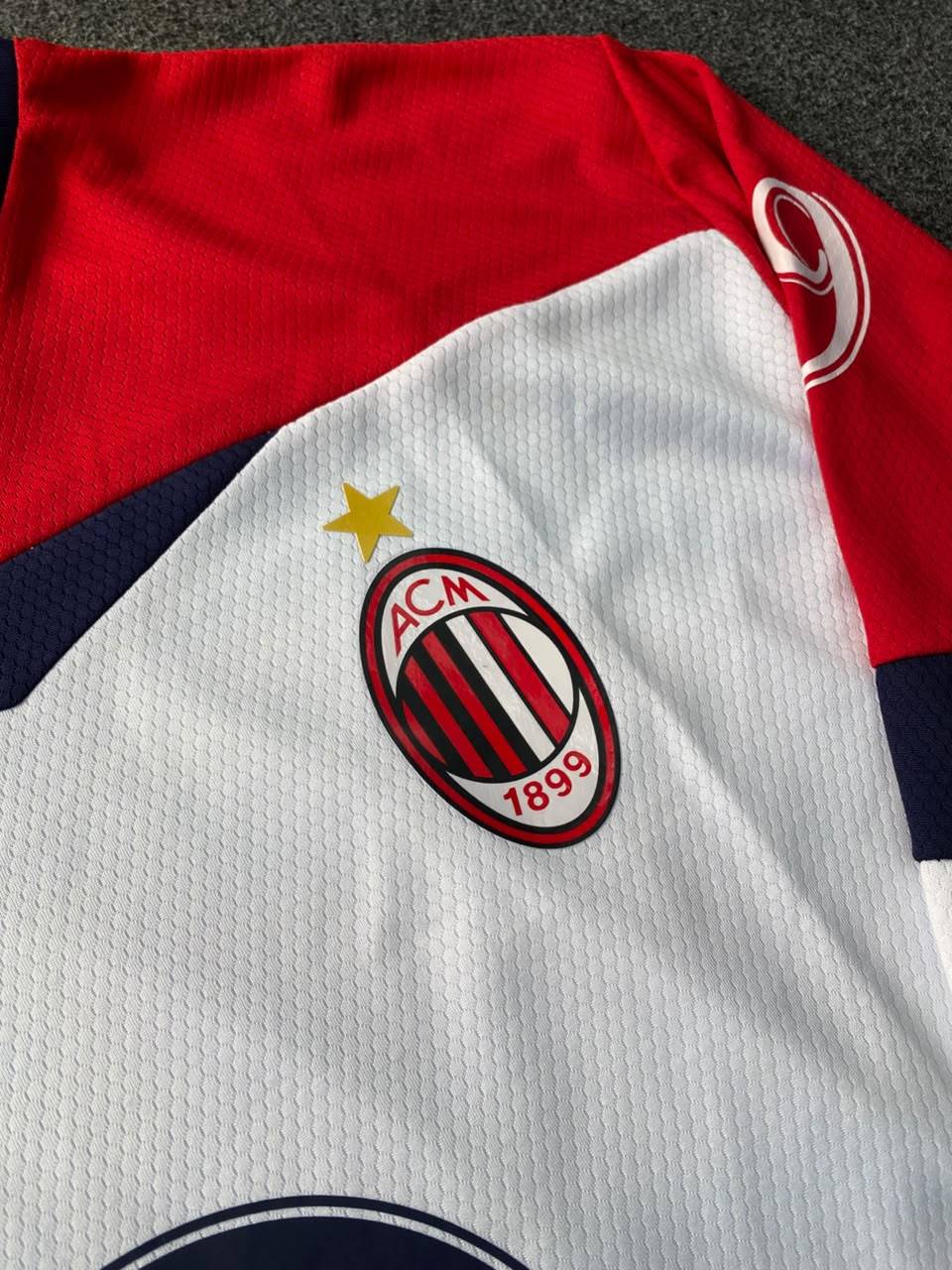 AC Milan O2 Kit (Full Sleeve)