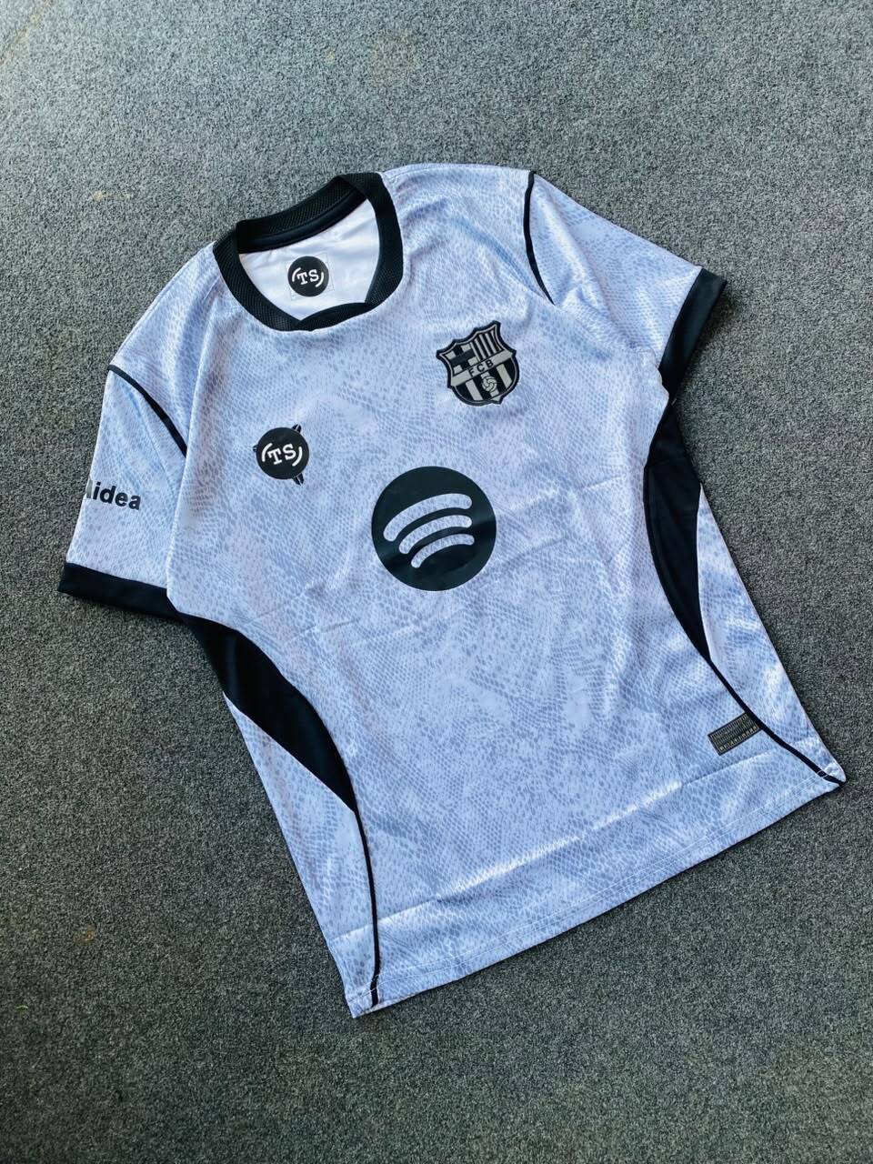 Barcelona 26-27 Gk Kit (BD Premium)