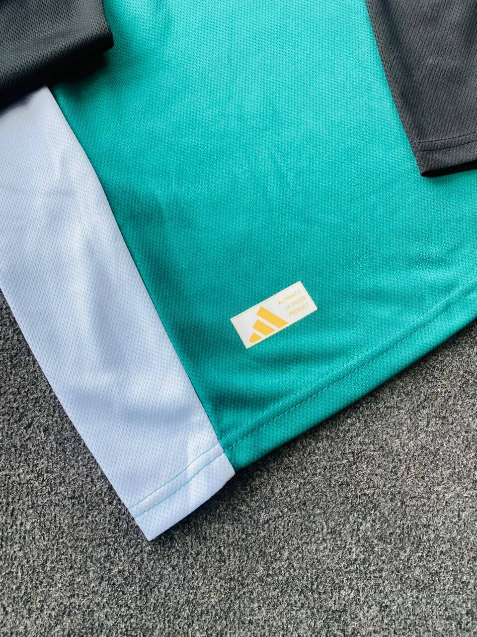 Liverpool [Green]Training Top