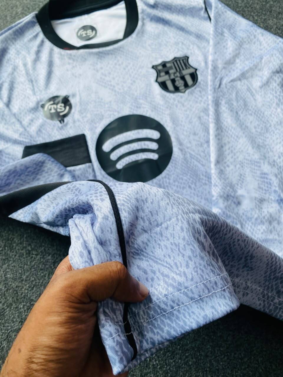 Barcelona 26-27 Gk Kit (BD Full Slevee)