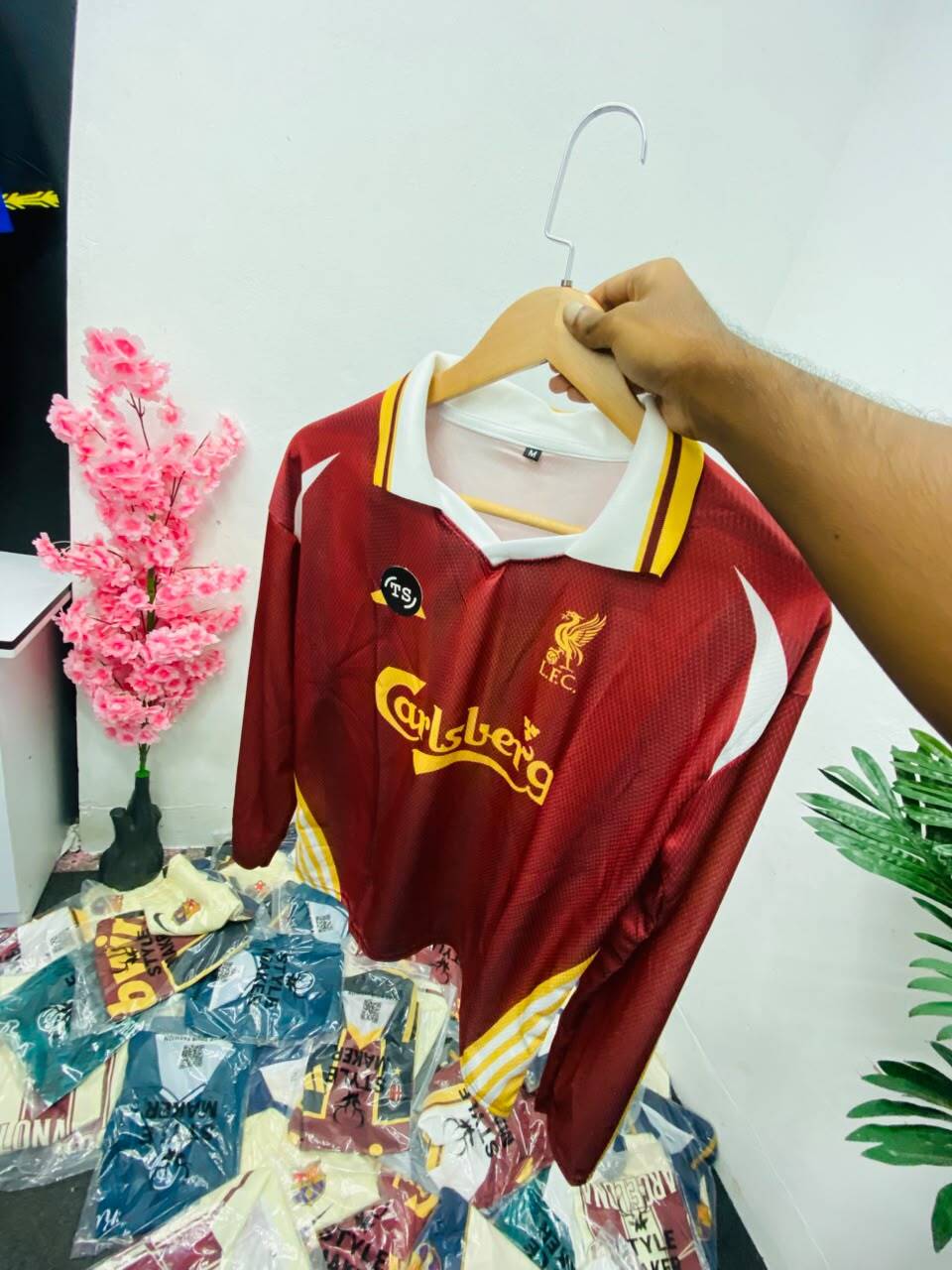 Liverpool Boxy Drop [Full Sleeve #1]